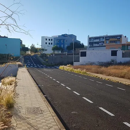 Astra * סנטה קרוז דה טנריף